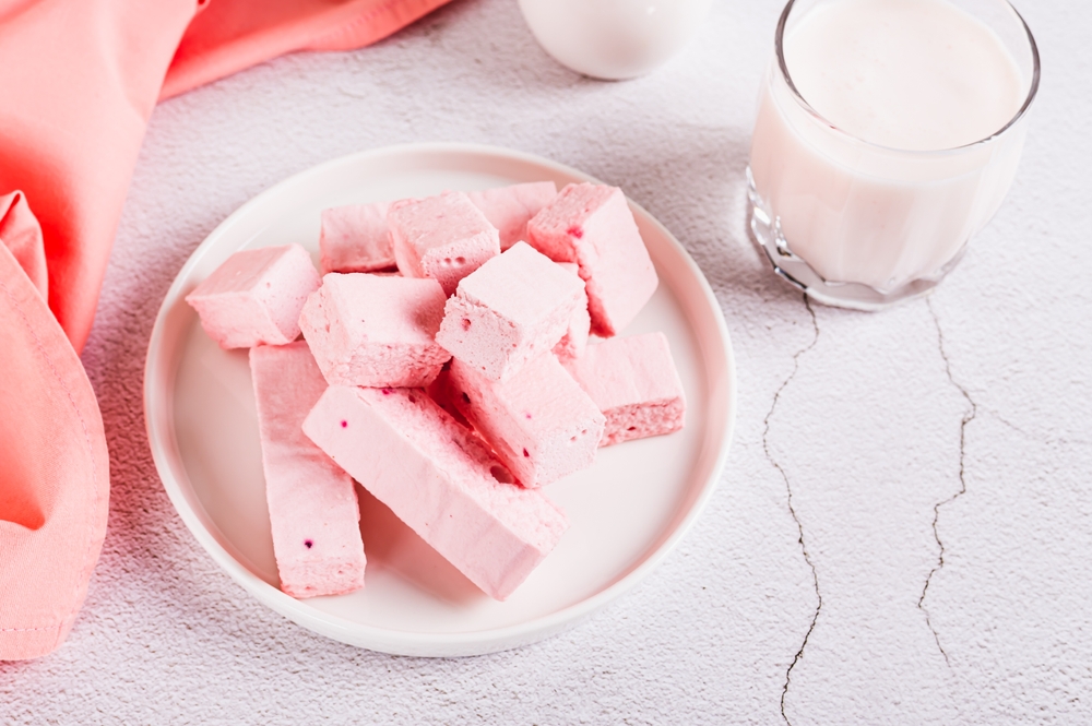 Frozen Strawberry Yogurt Bites